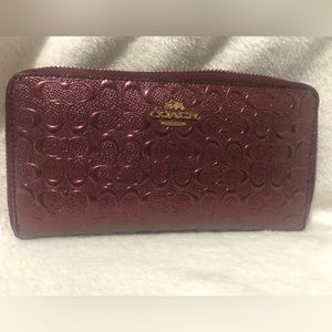 COACH EVC Aubergine Glitter Accordion Zip Wallet - Purple - Size: 7.5”Lx4”H